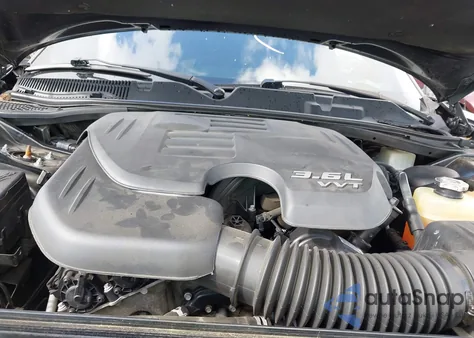 2017 Dodge Challenger Sxt z USA, uszkodzony, nr VIN 2C3CDZAG1HH568254